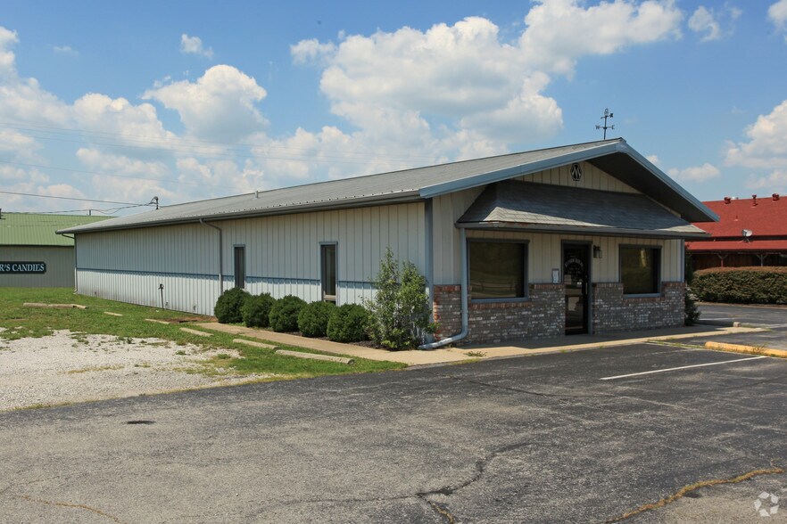 Primary Photo Of 1433 Us-127 Byp, Lawrenceburg Office For Sale
