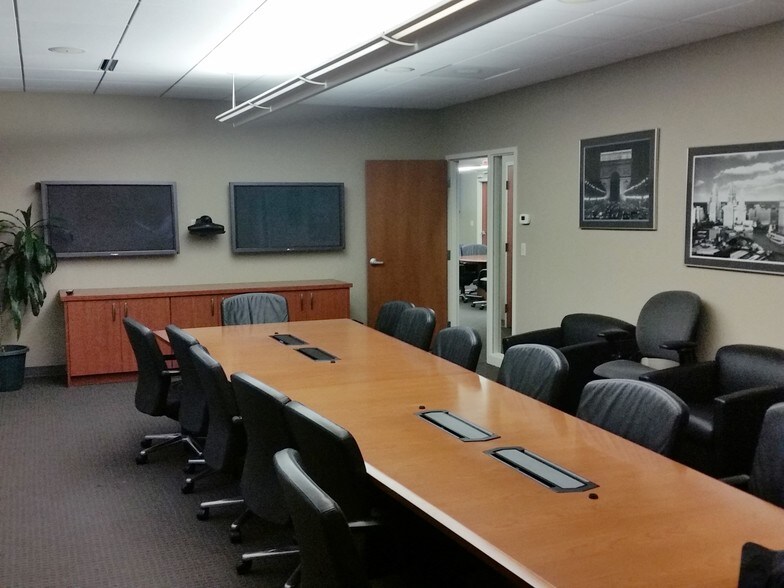 More Photos Of 6506 E Quaker St, Orchard Park Office For Sale