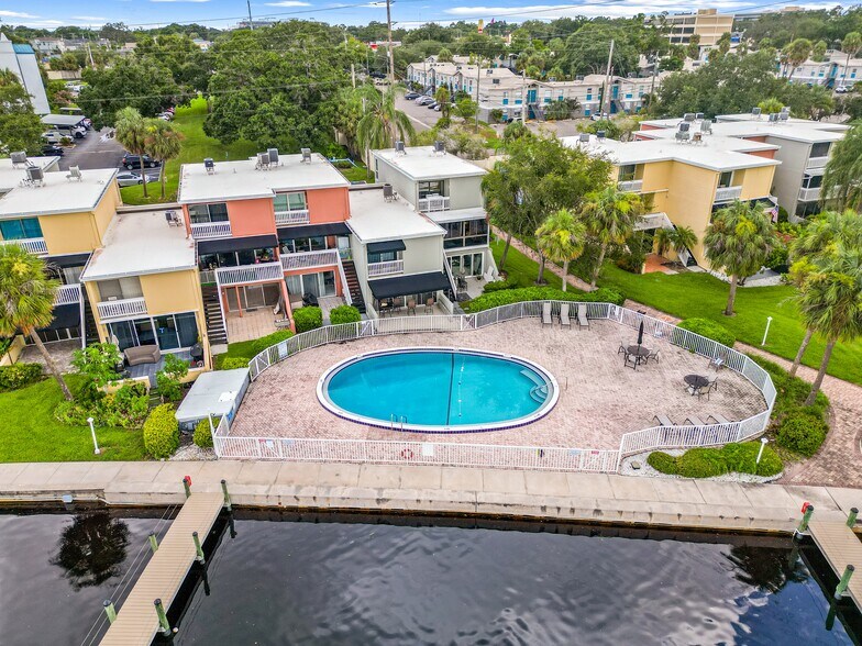 More Photos Of 2424 W Tampa Bay Blvd, Tampa Multifamily For Sale