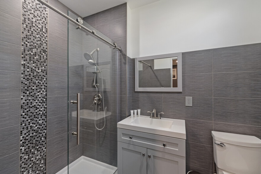 More Photos Of 3100 S Adams St, Tallahassee Flex For Sale