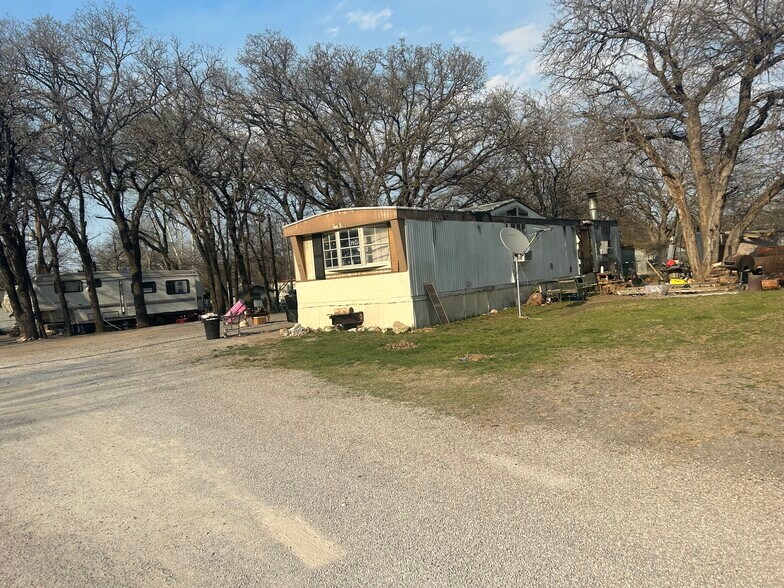 More Photos Of 1601 E Main St, Davis Manufactured Housing Mobile Home Park For Sale