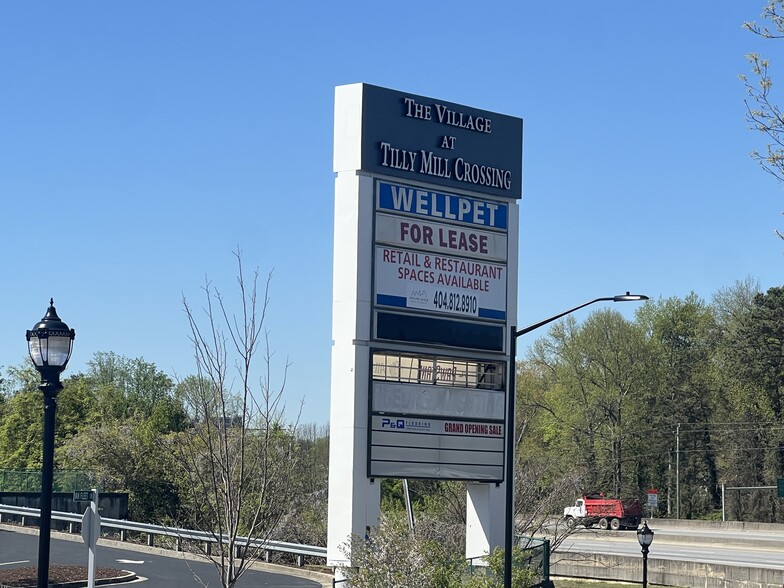 More Photos Of 6363 Peachtree Industrial Blvd, Atlanta Restaurant For Lease