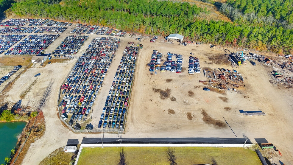 More Photos Of 2014 Blue Creek Rd, Jacksonville Warehouse For Lease