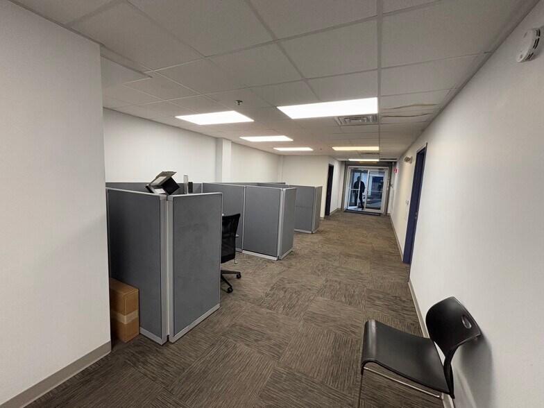 More Photos Of 160 Cooper Rd, Berlin Manufacturing For Lease