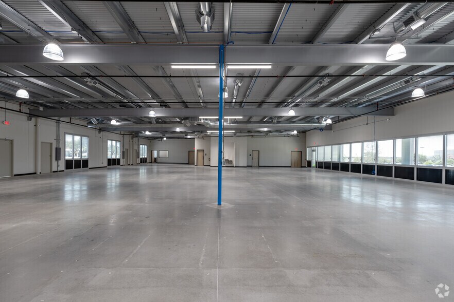 More Photos Of 1320 Arrow Point Dr, Cedar Park Unknown For Lease