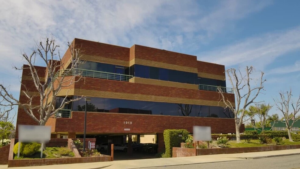 Primary Photo Of 1919 Williams St, Simi Valley Office For Lease