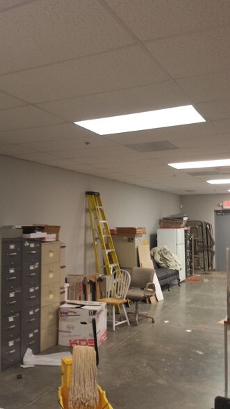 More Photos Of 1634 White Cir, Marietta Light Distribution For Sale