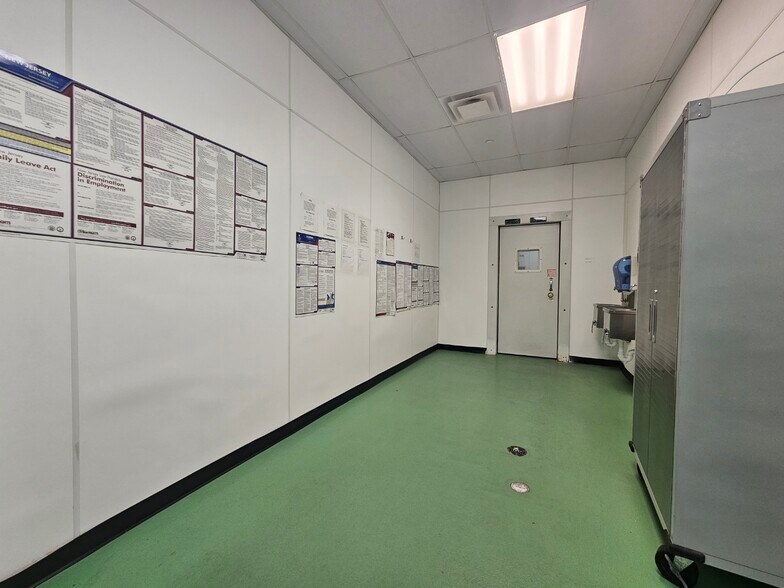 More Photos Of 12 S Middlesex Ave, Monroe Township Food Processing For Sale