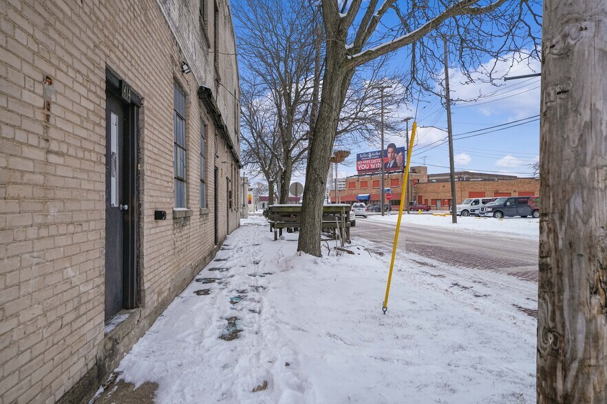 More Photos Of 424 Walbridge St, Kalamazoo Industrial For Sale