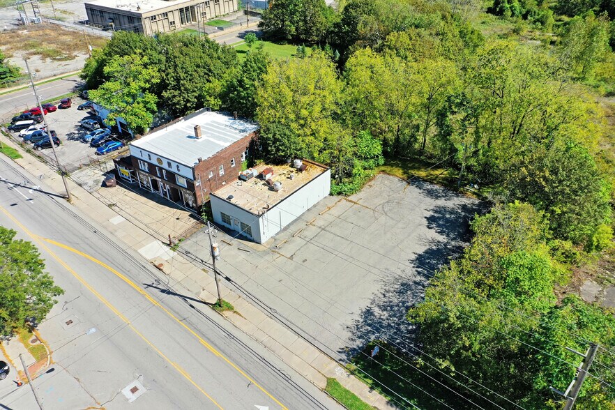 More Photos Of 1535 Logan Ave, Youngstown Flex For Sale
