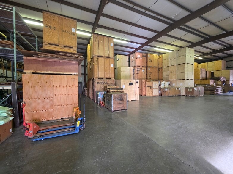 More Photos Of 2720 E Highway 44, Rapid City Freestanding For Lease