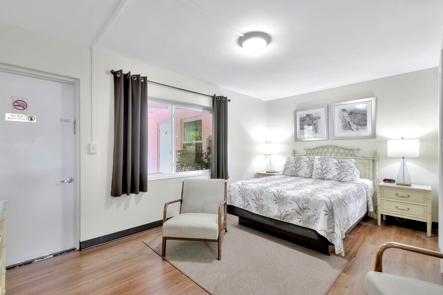 More Photos Of 901 N Ocean Blvd, Pompano Beach Hotel For Sale