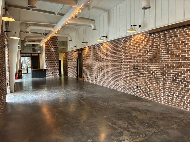More Photos Of 1150 Hightower Trl, Atlanta Warehouse For Sale