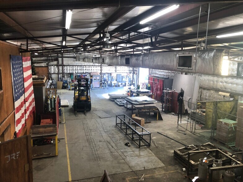 More Photos Of 847 Mt Vernon Ave, Portsmouth Warehouse For Lease