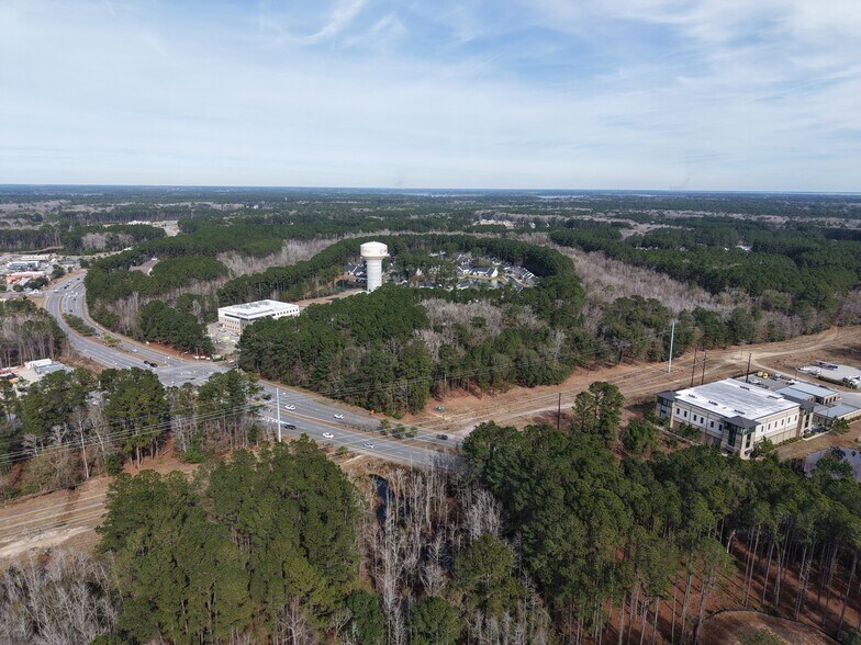 More Photos Of 280 Old Bridge Dr, Bluffton General Retail For Lease