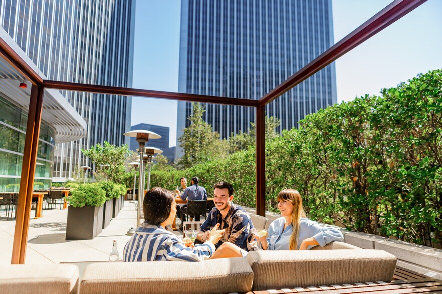 More Photos Of 2049 Century Park E, Los Angeles Office For Lease