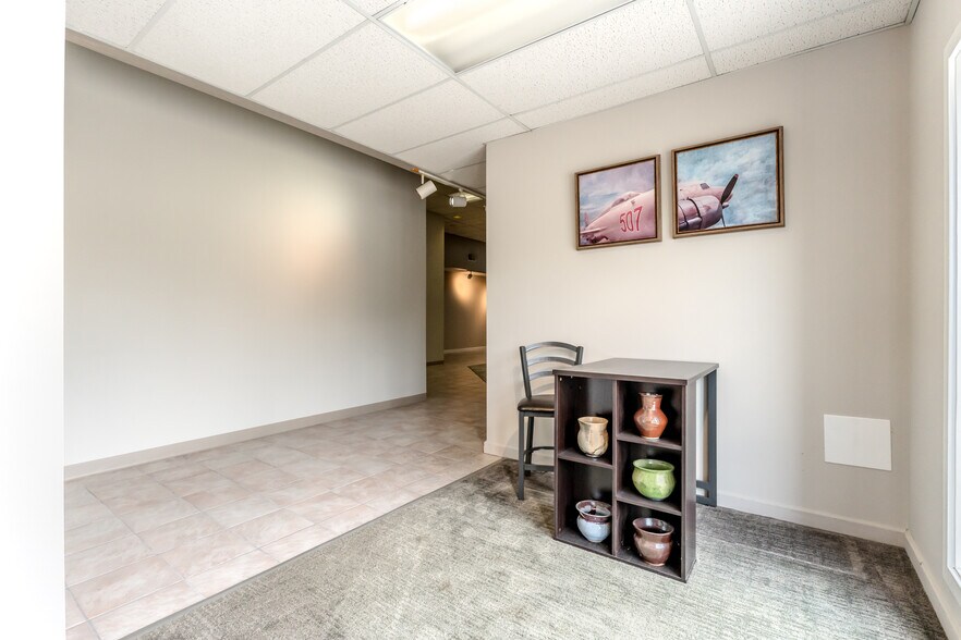 More Photos Of 1715 Stefko Blvd, Bethlehem Flex For Sale