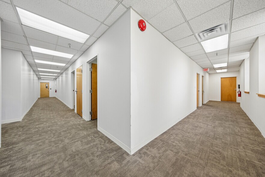 More Photos Of 545-553 Cedar Ln, Teaneck Office For Lease