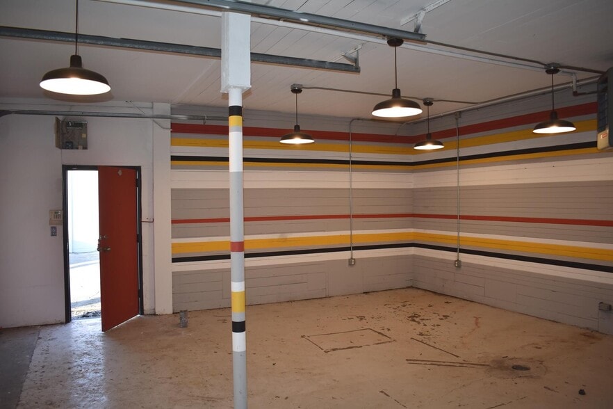 More Photos Of 2204 E 11th St, Tulsa Restaurant For Lease