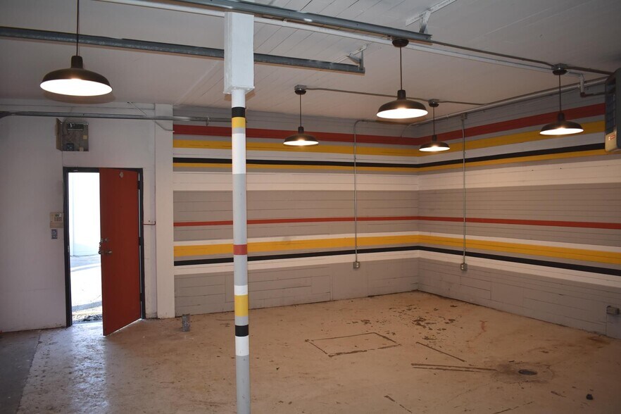 More Photos Of 2204 E 11th St, Tulsa Restaurant For Lease