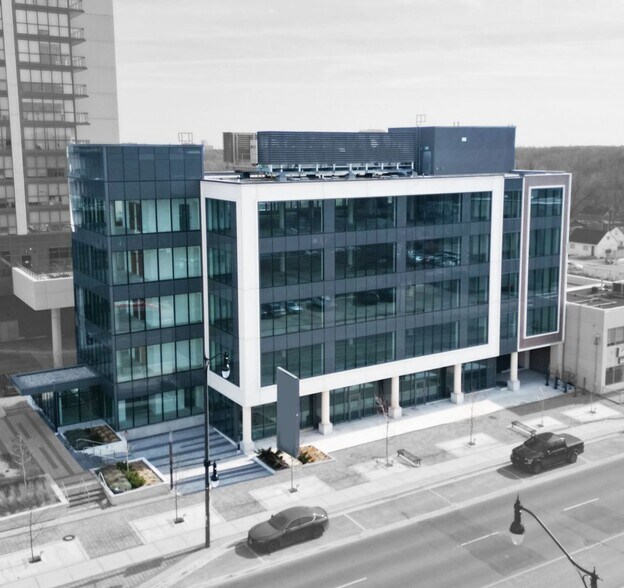 Primary Photo Of 145 Queen St E, Brampton Office For Lease