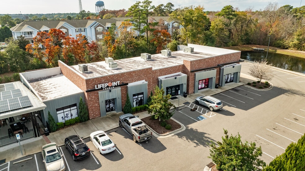 More Photos Of 155 Porters Neck Rd, Wilmington General Retail For Lease