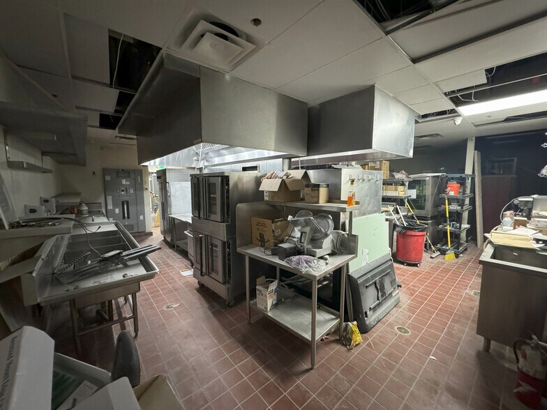 More Photos Of 1125-1415 Legacy Dr, Plano Unknown For Lease