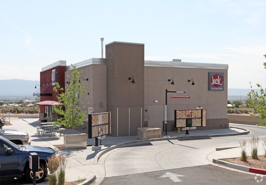 More Photos Of 301 98th St, Albuquerque Fast Food For Sale