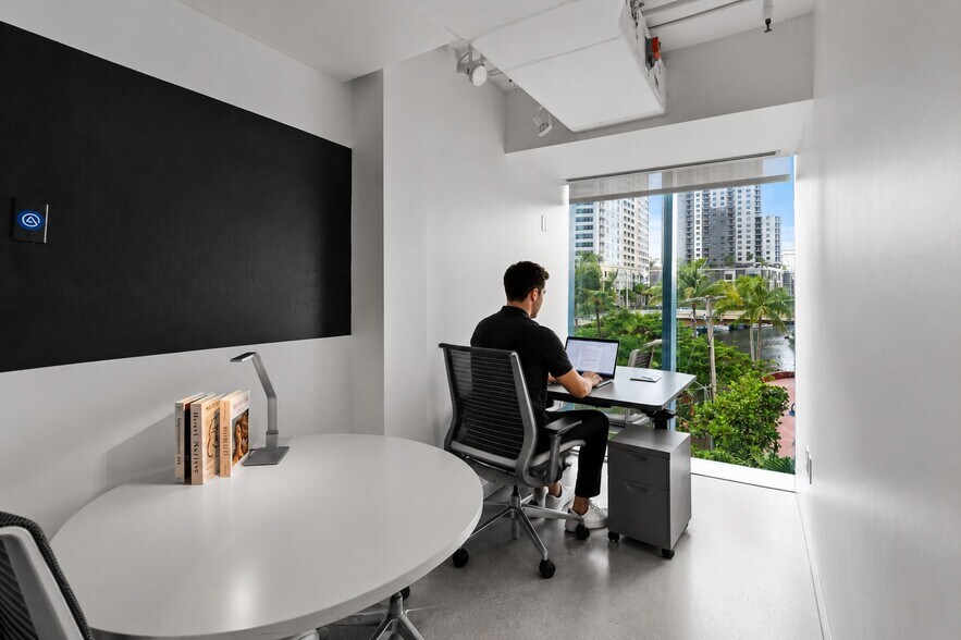 More Photos Of 333 Las Olas Way, Fort Lauderdale Coworking Space