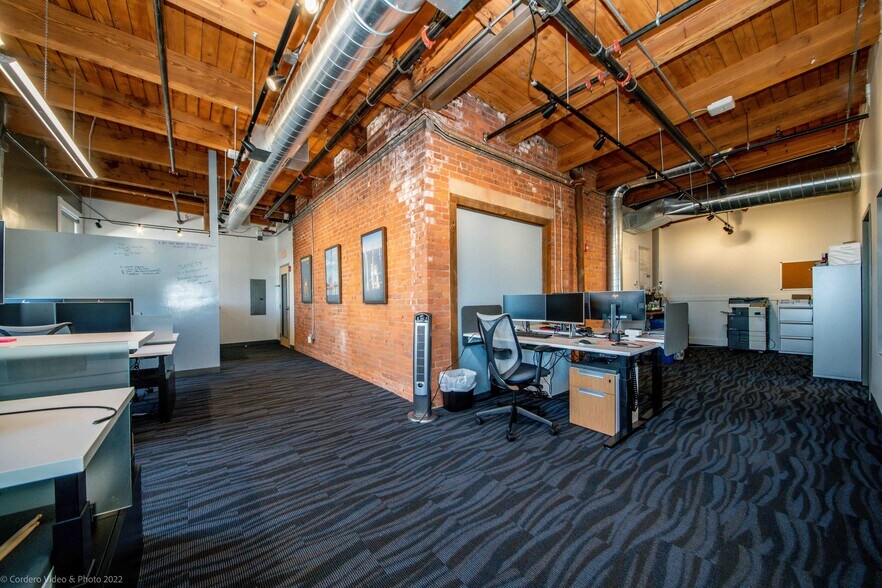 More Photos Of 555 Pleasant St, New Bedford Office For Sale