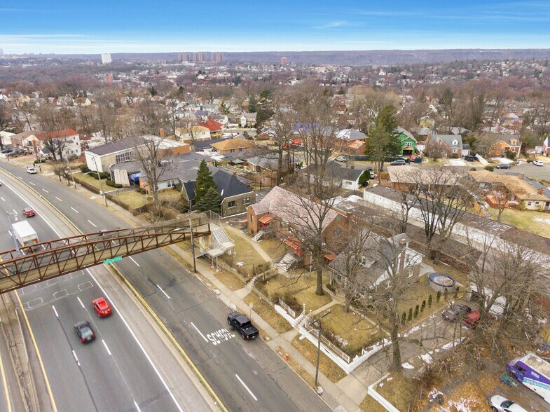 More Photos Of 311 Central Park Ave, Yonkers Specialty For Sale