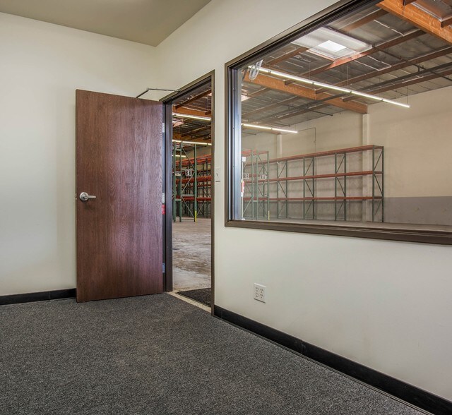 More Photos Of 2520 Mira Mar Ave, Long Beach Warehouse For Lease