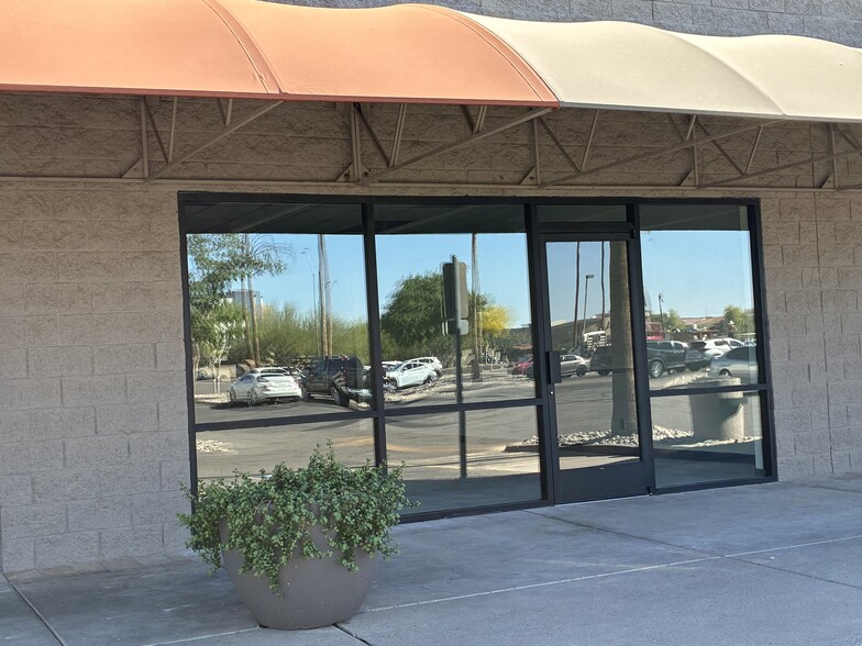 More Photos Of 1107 E Bell Rd, Phoenix Unknown For Lease