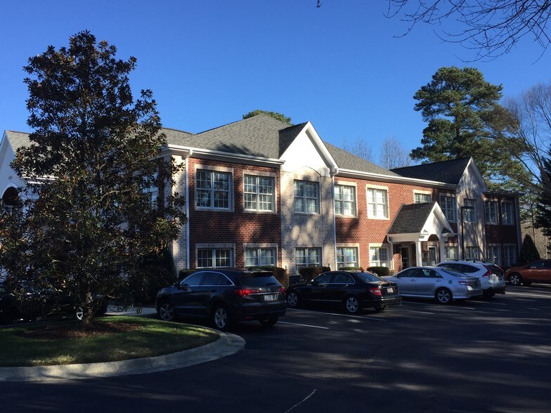 More Photos Of 5816 Creedmoor Rd, Raleigh Office For Lease