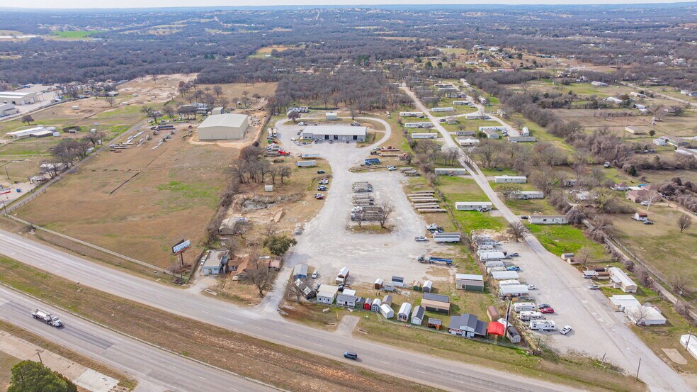 More Photos Of 4610 E Highway 199, Springtown General Retail For Sale