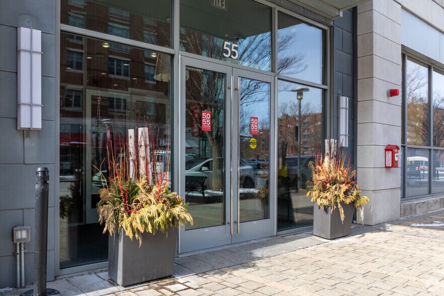 More Photos Of 50-55 Station Lndg, Medford Apartments For Lease