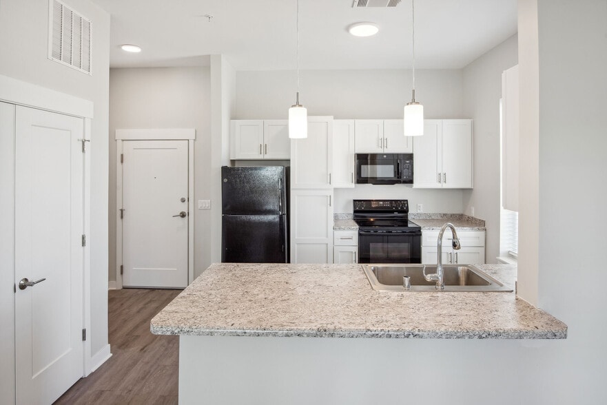 More Photos Of 419 Donald Driver Way, Green Bay Apartments For Lease