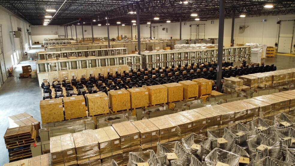 More Photos Of 101 Industry Way, Staunton Distribution For Sale