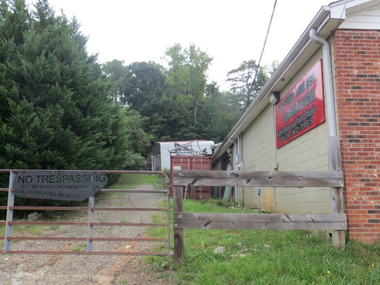 More Photos Of 3668 Calhoun Memorial Hwy, Greenville Warehouse For Sale