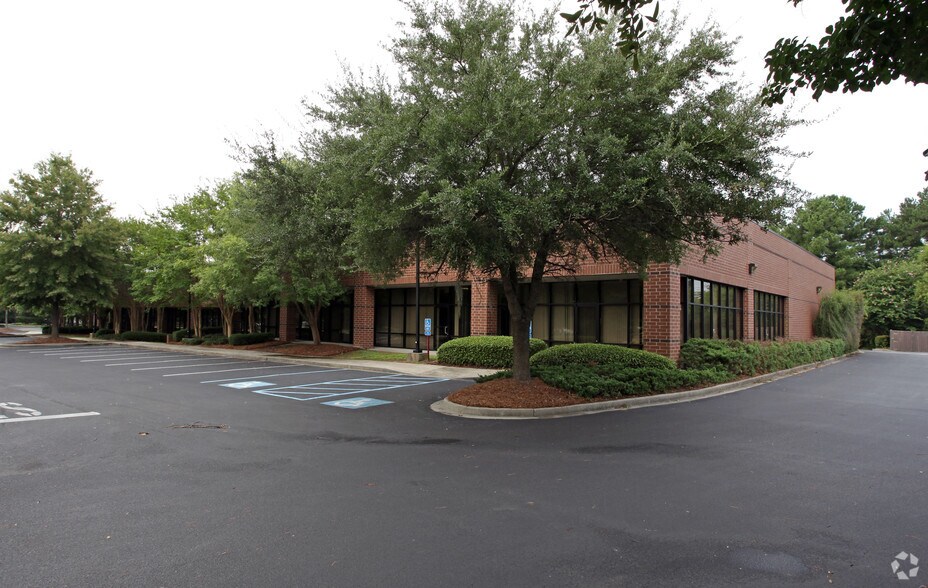 More Photos Of 3860 Faber Place Dr, North Charleston Office For Lease