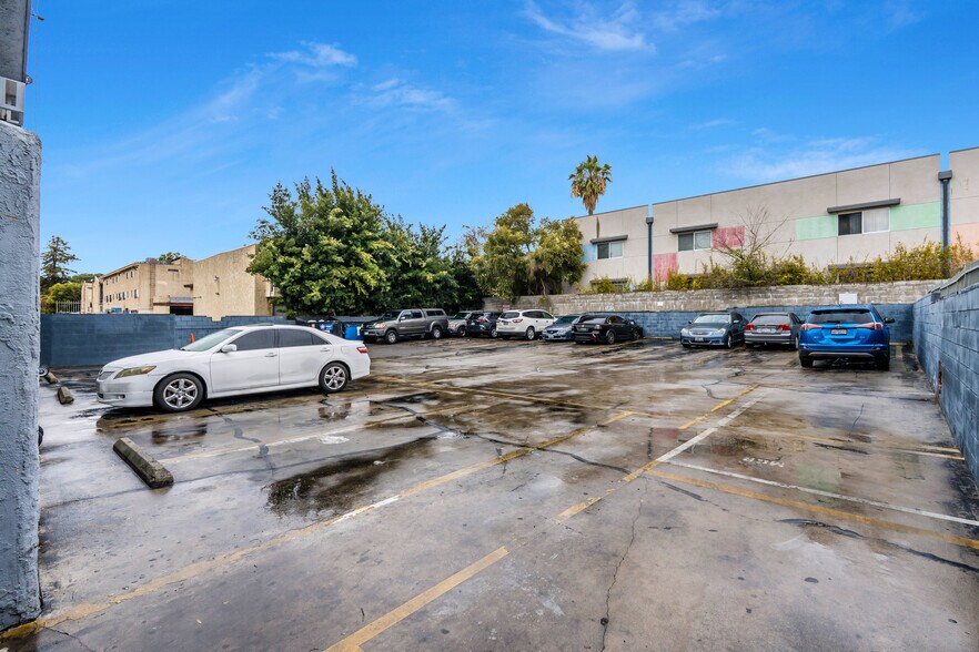 More Photos Of 14811 Parthenia St, Panorama City Apartments For Sale