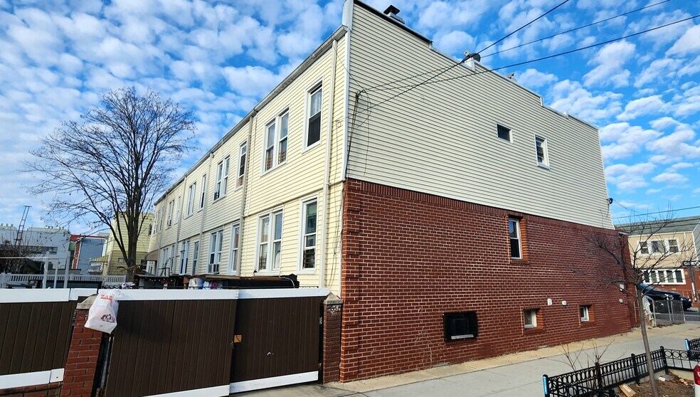 More Photos Of 9534-9540 104th St, Ozone Park Apartments For Sale