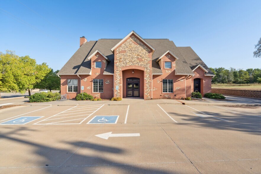 Primary Photo Of 525 S Jardot Rd, Stillwater Office Residential For Sale