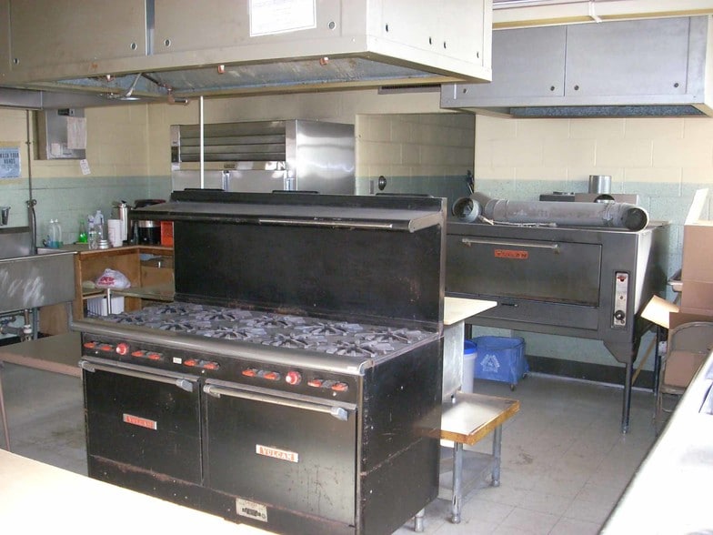 More Photos Of 170 Lexington Ave, Passaic Office For Sale