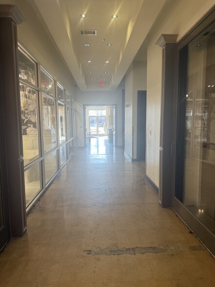 More Photos Of 1403 Slocum St, Dallas Apartments For Lease