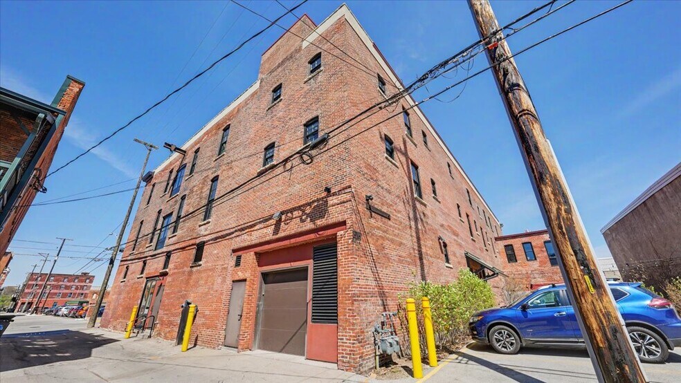 More Photos Of 102 Walnut St, Winona Office Residential For Sale