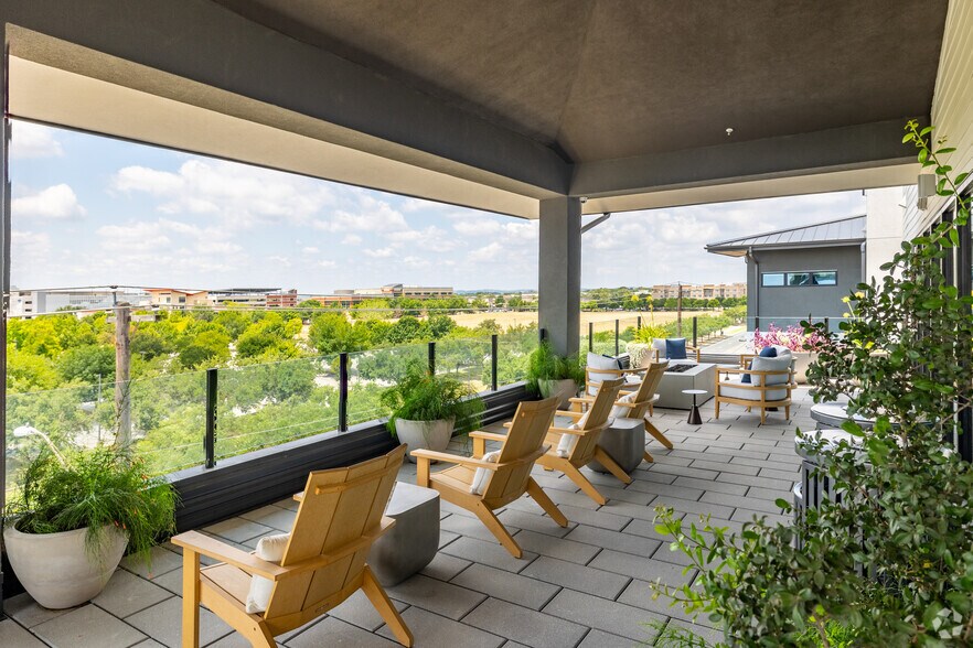 More Photos Of 1414 E 51st St, Austin Apartments For Lease