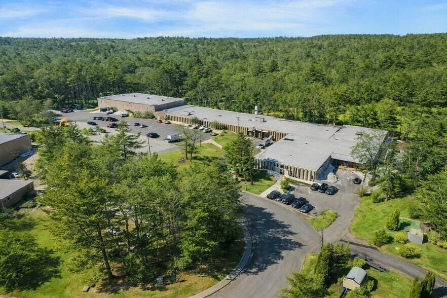 Primary Photo Of 1 Kondelin Rd, Gloucester Manufacturing For Lease