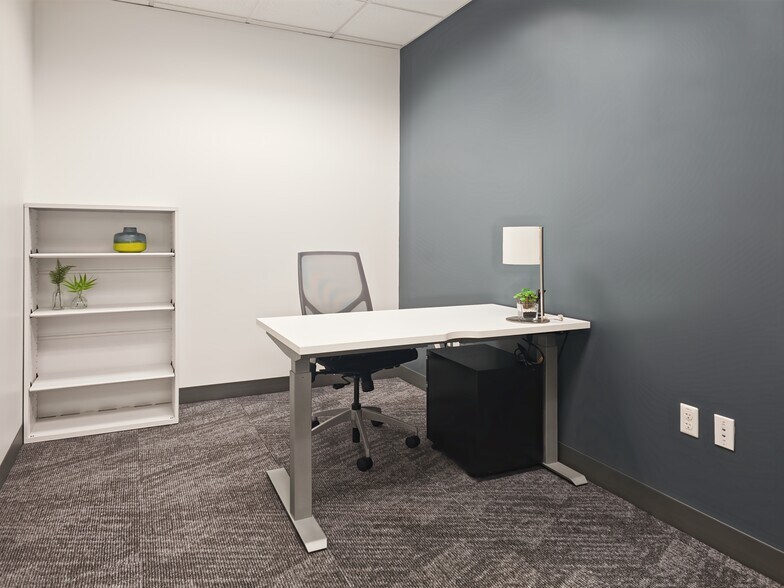 More Photos Of 1915 NE Stucki Ave, Beaverton Coworking Space