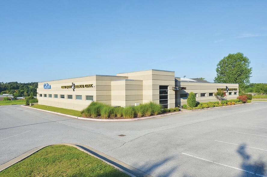 More Photos Of 5201 Willow Creek Dr, Springdale Medical For Sale